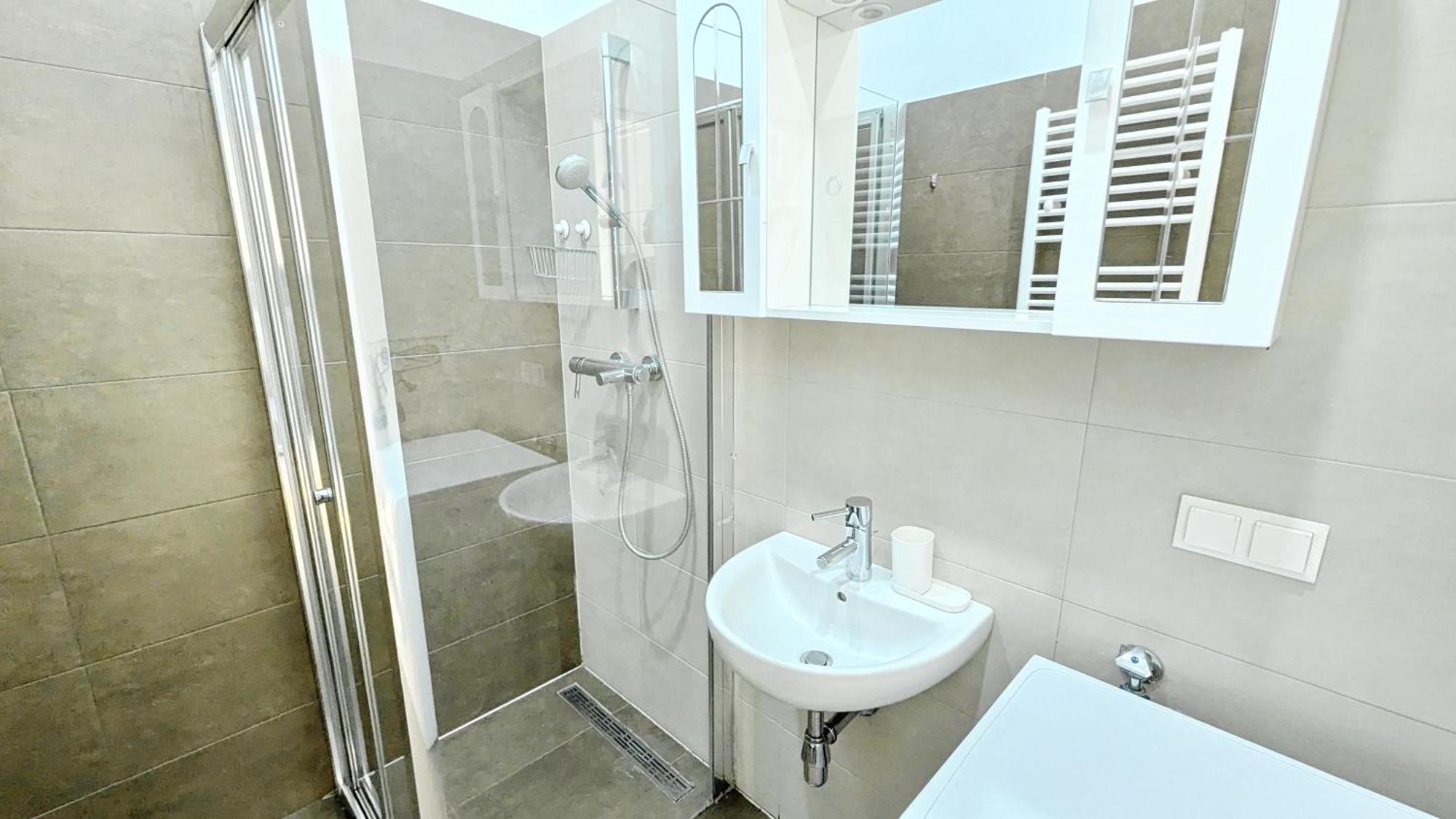 Apartament Cozy Apartment- 5 Minutes To Danube River