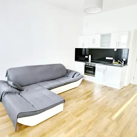 Cozy Apartment- 5 Minutes To Danube River Vienna Exterior photo