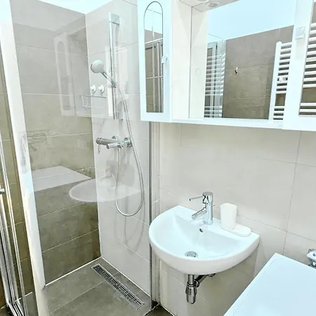 Cozy Apartment- 5 Minutes To Danube River Vienna Exterior photo